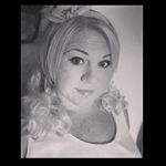 Kim Wallis - @esmerelda_gingerella - Instagram