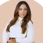 Kim Whitehead - @demandthedream - Instagram