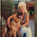 Kim Wilkey - @islandshellhunter - Instagram
