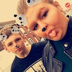 Kimberley Lambert - @a.carre172 - Instagram