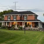 Kimberly Hass - @centuryfarmhouseliving - Instagram