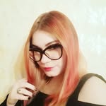 Kira Fox - @kira_roja - Instagram
