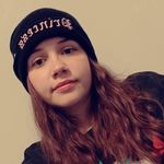 Kira Holt - @kiraholt57 - Instagram