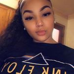 Kira Wright - @kira.wright.5076 - Instagram