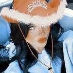 Ana Clara // s-her - @kittybarrettxy - Instagram