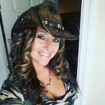 Kitty Barry - @kbcando - Instagram