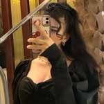 R - @kitty_best_girl - Instagram