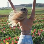 Kitty Clements - @larovu_t - Instagram