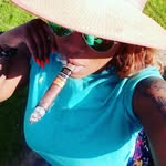 Kitty Henry - @neon.skye.tarot2 - Instagram