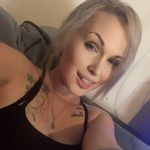 Kat Townsend - @bby_kitty94 - Instagram