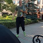 Konrad Grabowski - @ojciecnawakacjiach - Instagram