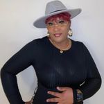 Denise Kou Voker - @vokerdenise - Instagram