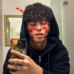 Kris andrews - @krisandrews69420 - Instagram