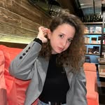 @krischuga - Instagram