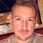 Kris Leonard - @kriiswithak - Instagram