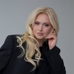 Stiliste Kristīne Čakare - @kristinecakare - Instagram