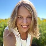 Kris Weber - @waves.wildlife.wander - Instagram