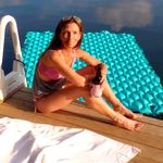 Krista Lewis - @kristafishes - Instagram