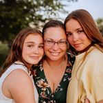 Krista Thompson Hahn - @flossinmom - Instagram
