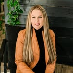 Kristen Proctor- Northern California Hair Stylist - @kristen_hair_stylist - Instagram