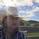 Kristie Sinclair - @cowgirlgrateful - Instagram