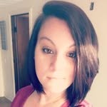 @krystal.booth.33 - Instagram