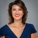 Crystal Bui - @crystalbuinews_strategist - Instagram