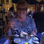 Krystal Yoder - @wineknob - Instagram