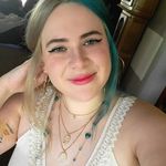 Krysten Moore - @kay_doggg19 - Instagram