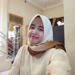 Kurnis Tiningsih - @kurnistiningsih - Instagram