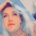 Kyle Bass - @aqueenforthepeasants - Instagram
