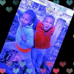 Melissa - @kylelamysister - Instagram