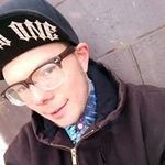 Kyle LaVelle - @friendlystonerdude - Instagram