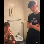 Kyle - @kyle_moffat2 - Instagram