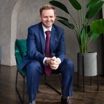 Kyle Sutton - @yourmodernagent.kyle - Instagram