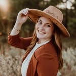Destination Wedding + Elopement Photographer - @kyliefarmerphotography - Instagram