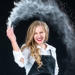Kylie Holt- Delectable Artistry - @kylieholtcake - Instagram