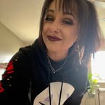 Kylie Tyler - @lvng.dead.grrrl - Instagram