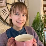 Kyra - @kyrabellbooks - Instagram
