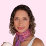 Yuly Villa/Enfermera y Experta en Lactancia - @lactandoconyuly - Instagram