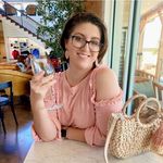 Lacey Bond - @bondedbythree - Instagram