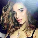 Lacey Booker - @laceybooker88 - Instagram