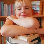 lacey - @laceybookaddiction - Instagram