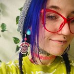 Lacey McKee - @laceinyourface_space - Instagram