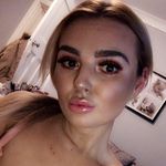 Lacey Nolan - @laceyn1990 - Instagram