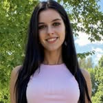 Lacey Winters - @laceywintersai - Instagram
