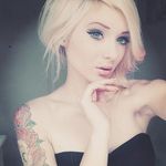 Lacey Yeager - @makeuphoenixsexy - Instagram