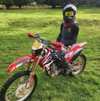 Lachlan Dean - Facebook