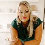 Lacie Dillon, PA-C - @injectorsouthernbell - Instagram