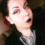 lacy gallagher - @lacyborn2dye - Instagram